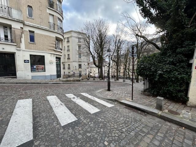Paris Sacre Coeur Montmartre Et Tour Eiffel, 8 People, Lägenhet Exteriör bild