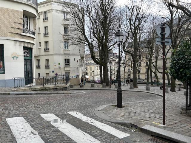 Paris Sacre Coeur Montmartre Et Tour Eiffel, 8 People, Lägenhet Exteriör bild