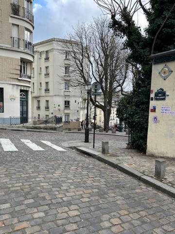 Paris Sacre Coeur Montmartre Et Tour Eiffel, 8 People, Lägenhet Exteriör bild